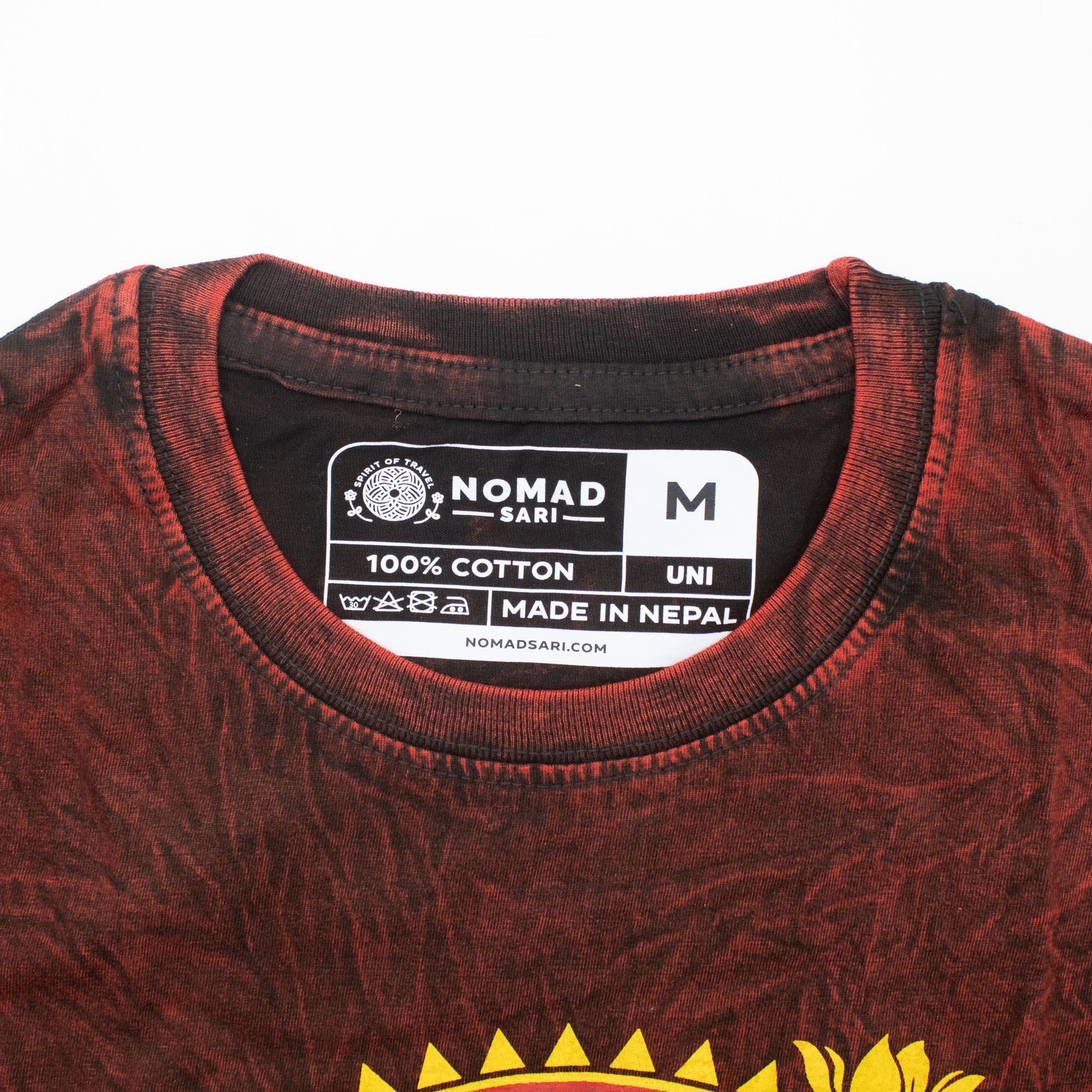 T-shirt in cotone stonewashed Nomad Sari - Mandala del drago - Bordeaux - Medio