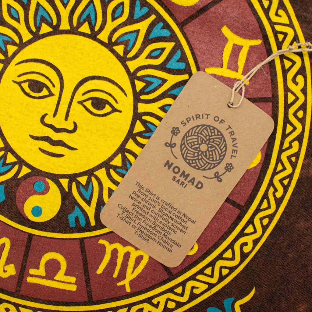 Nomad Sari Stonewashed Baumwoll-T-Shirt – Sun & Zodiac – Braun – Large