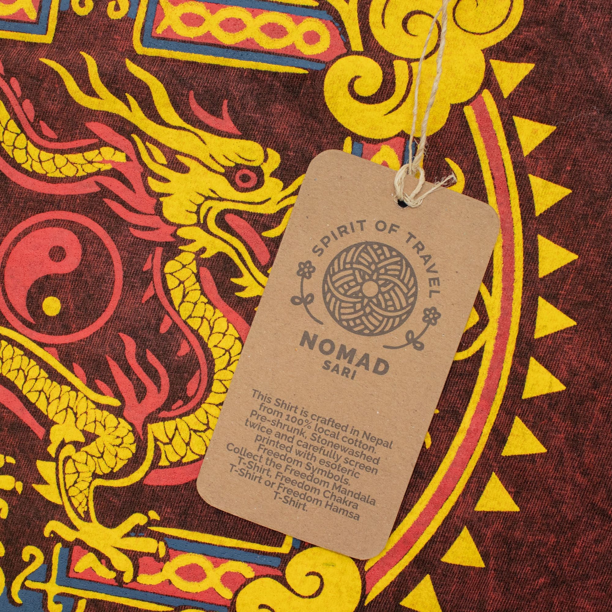 T-shirt in cotone stonewashed Nomad Sari - Mandala del drago - Bordeaux - Medio